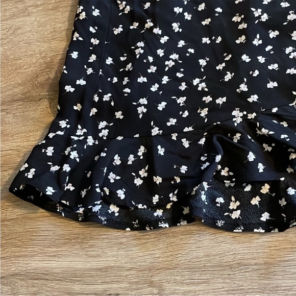 Garage Black & White Floral Mini Skirt Set with Ruffle Hem & Adjustable Ruching - Picture 7 of 16